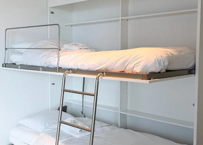 High-end Seaview In Oosteroever 6 Guests Apartment